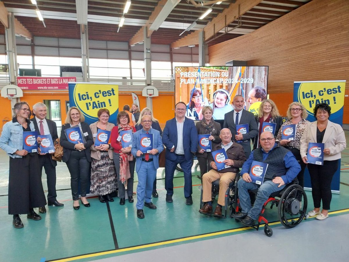 Aujourd'hui, nous avons présenté le Plan Handicap 01 à Pont-d'Ain. 
76 millions d'euros seront investis en faveur du handicap dans l'Ain dans différentes actions telles que l'autisme, le logement adapté, le droit au répit pour les aidants, l'inclusion ou encore l'accessibilité