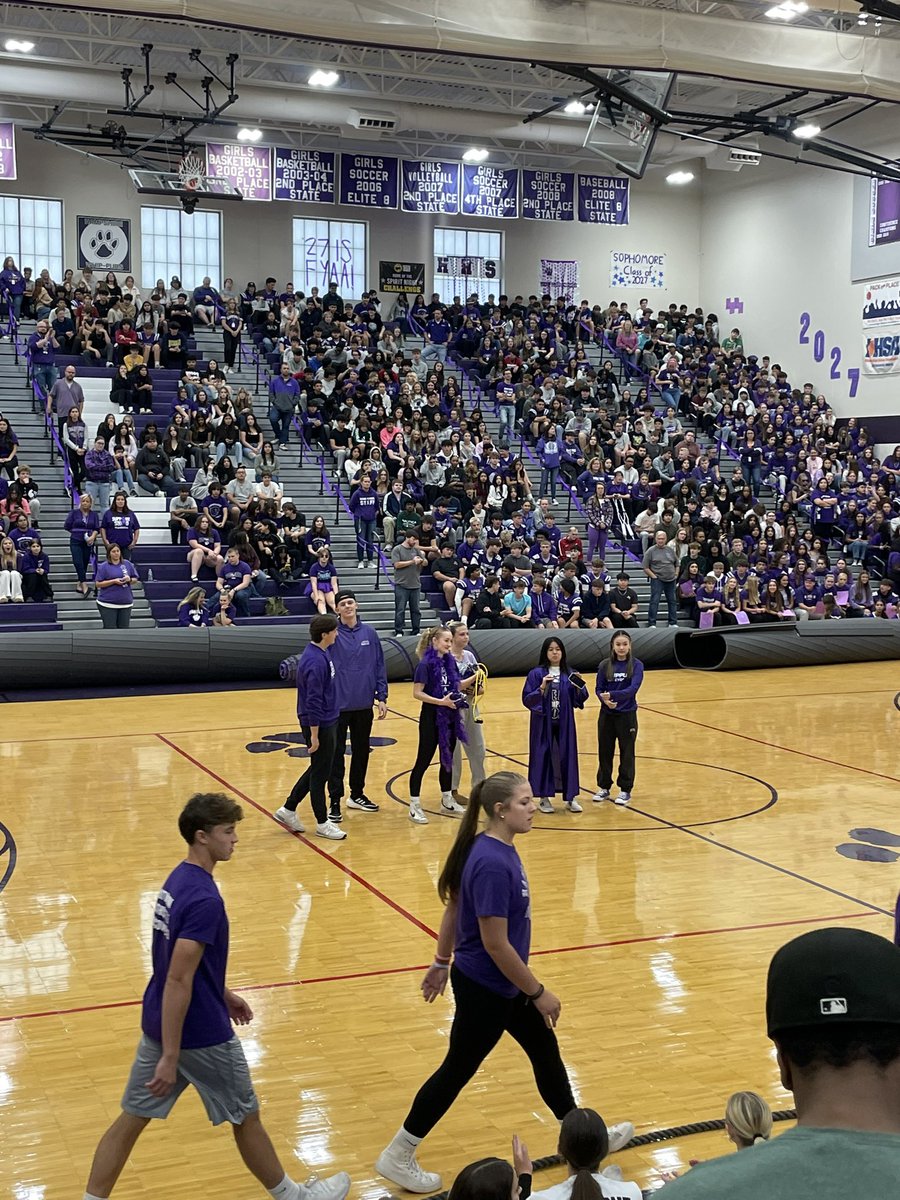 MrsErfortHHS's tweet photo. Happy Homecoming Week! What an awesome pep assembly 💜🐾 https://t.co/HbpzrJ3lz8
