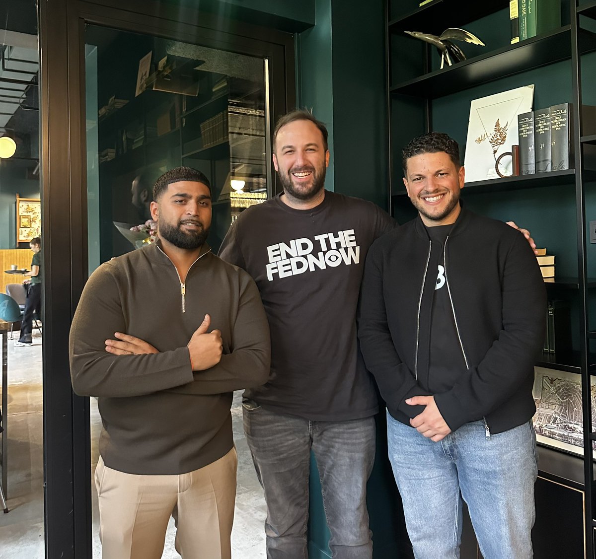 Meyade Curfs (@meyadecurfs) on Twitter photo Great chat today with <a href="/DavidFBailey/">David Bailey🇵🇷 $1.0mm/btc is the floor</a> at <a href="/TheBitcoinConf/">The Bitcoin Conference</a>.
Heard some very interesting insights why the bullmarket is just around the corner. 👀🚀 Great chat today with <a href="/DavidFBailey/">David Bailey🇵🇷 $1.0mm/btc is the floor</a> at <a href="/TheBitcoinConf/">The Bitcoin Conference</a>.
Heard some very interesting insights why the bullmarket is just around the corner. 👀🚀