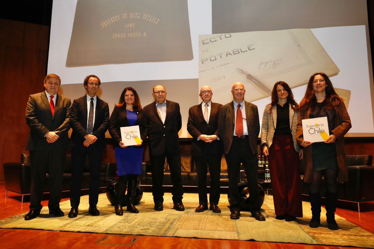 Hernán de Solminihac (@hdesolminihac) on Twitter photo Junto a decana de <a href="/IngenieriaUC/">Escuela Ingeniería UC</a> <a href="/loreto_chile/">Loreto LDT 🌳</a> y a los ex decanos J C de la Llera, A Cipriano, J E Coeymans y E Varas, presentamos el libro "Ingeniería para Chile: Historia de la Escuela de Ingeniería UC” de <a href="/edicionesuc/">Ediciones UC</a>
Información en:
ing.uc.cl/noticias/libro… Junto a decana de <a href="/IngenieriaUC/">Escuela Ingeniería UC</a> <a href="/loreto_chile/">Loreto LDT 🌳</a> y a los ex decanos J C de la Llera, A Cipriano, J E Coeymans y E Varas, presentamos el libro "Ingeniería para Chile: Historia de la Escuela de Ingeniería UC” de <a href="/edicionesuc/">Ediciones UC</a>
Información en:
ing.uc.cl/noticias/libro…