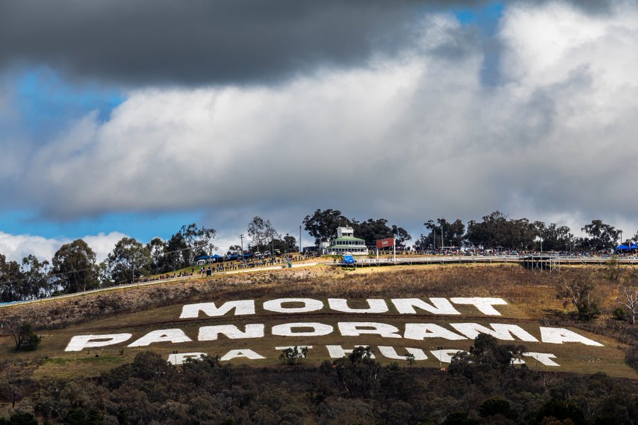 Kubicowy's tweet photo. Łapcie jak obiecałem #Bathurst1000 #VASCoholics
https://t.co/6ldw7BjXMP https://t.co/w3yuLWH6cx
