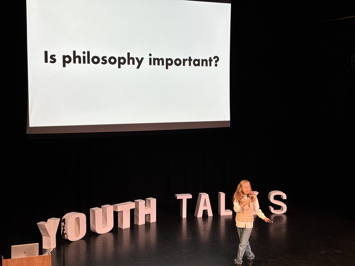 StBrnTeachLearn's tweet photo. The culmination of another wonderful @bristoledup Youth Talks programme with our fantastic students representing TEN schools across the partnership at our YouthTalks finals today! Our @StBrendansSFC students did the College proud! Thanks again to Barney @ignitedpresent1 and all! https://t.co/GIf7pTzLcG