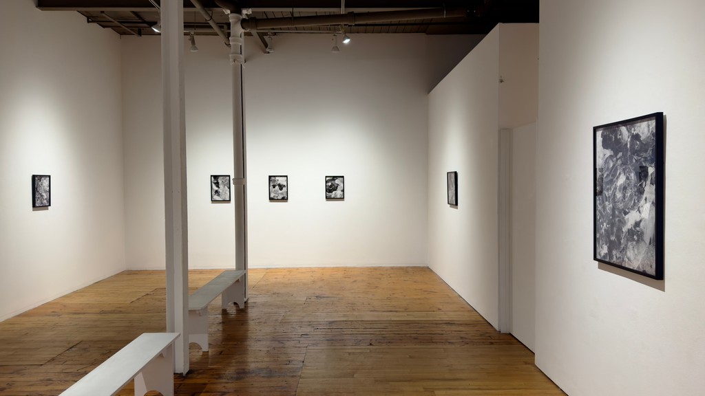 Red Head Gallery tweet media