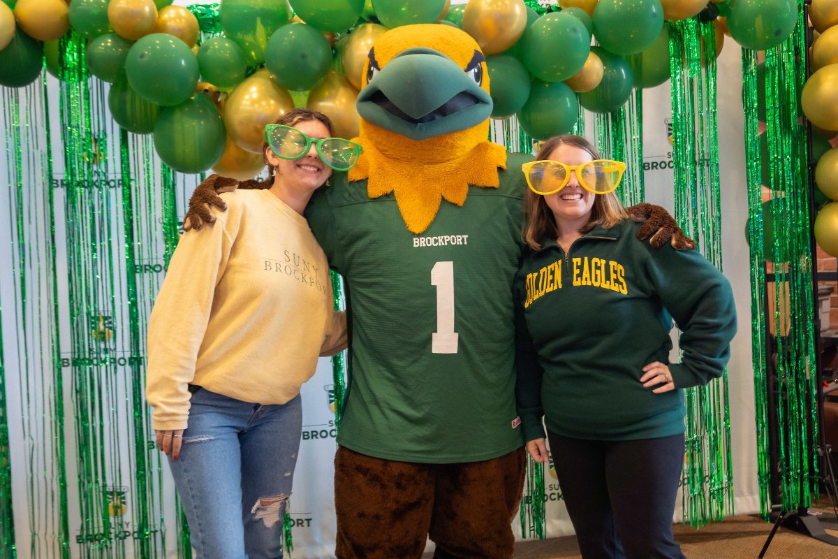 Stop what you're doing! It's <a href="/SUNY/">SUNY - The State University of New York</a>'s Mascot King's BIRTHDAY 🎉 

Help us celebrate the #GOAT of mascots and wish Ellsworth a happy 67th #birthday! 🦅