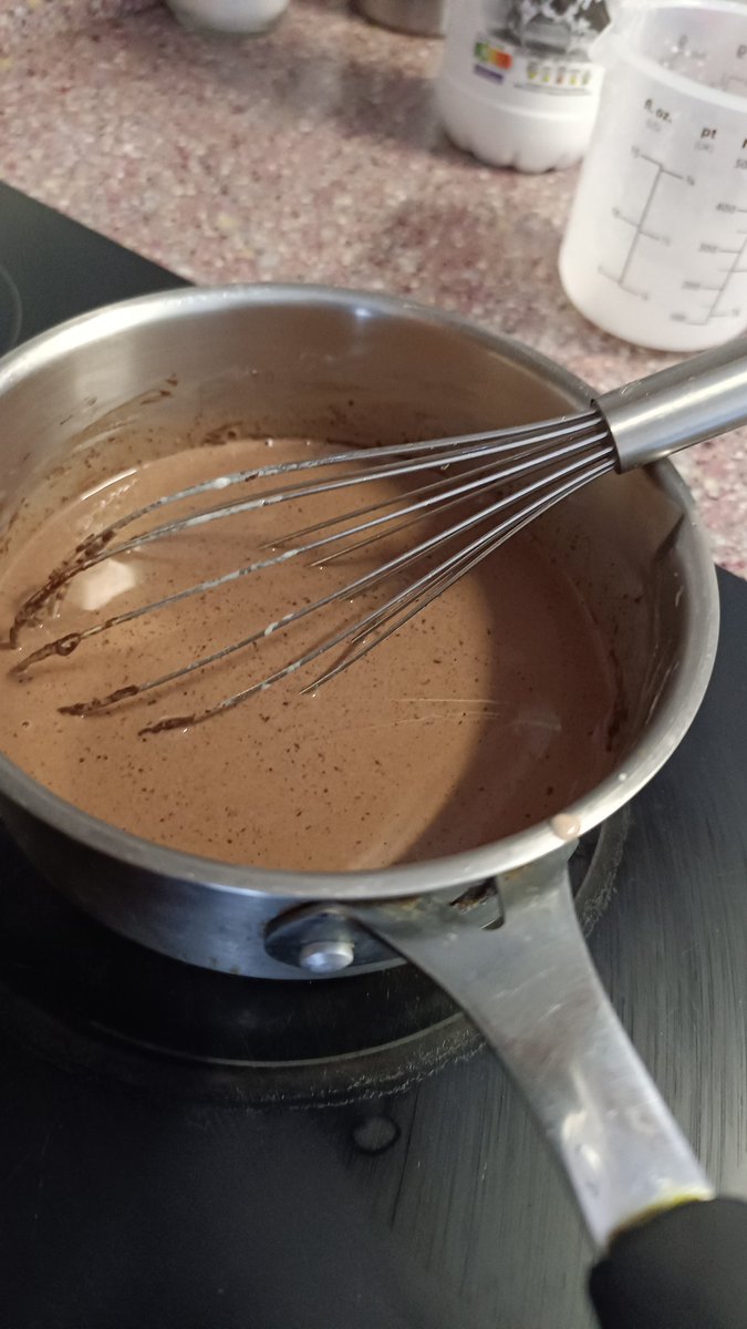 Avui li peguem a la reposteria