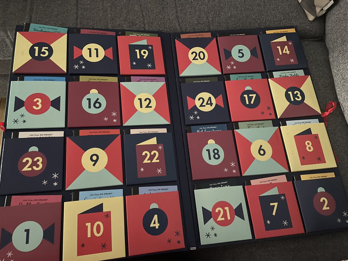 lbiddulph6's tweet image. How cute is this Little People Big Dreams advent calendar. 24 mini books. Wasn’t sure what to expect for £15 but really impressed!