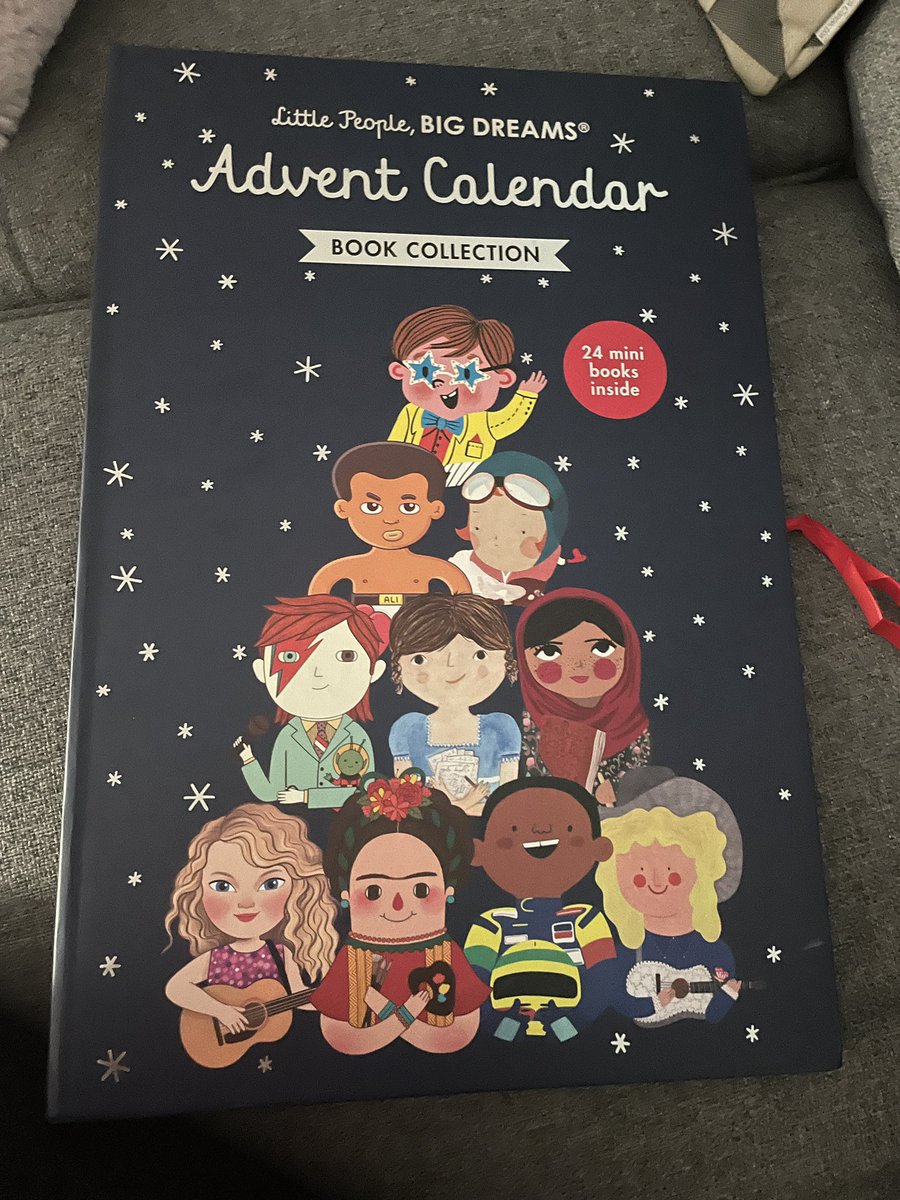 lbiddulph6's tweet image. How cute is this Little People Big Dreams advent calendar. 24 mini books. Wasn’t sure what to expect for £15 but really impressed!