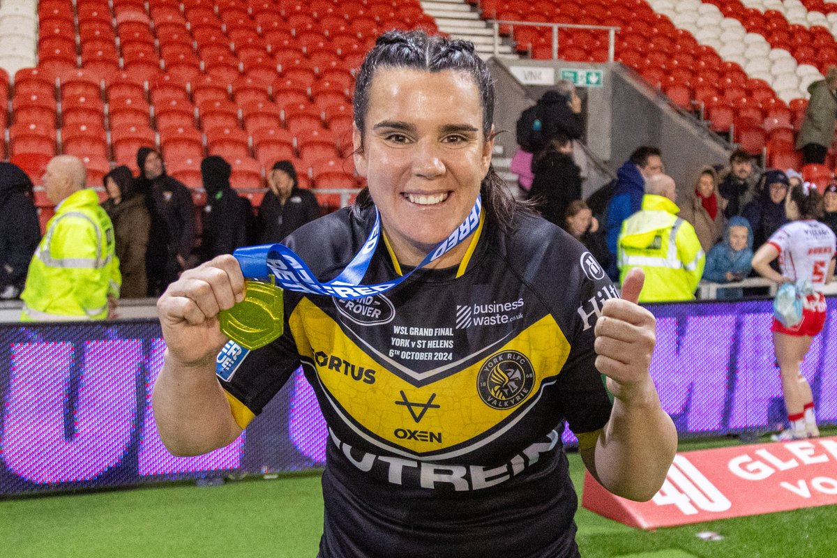 York RLFC Valkyrie (@yorkvalkyrie) on Twitter photo π Thank you, Carrie! β
Good luck to <a href="/Carrie72218186/">Carrie Roberts</a> who announced her retirement on Sunday after the Grand Final.
π Carrie helped us win a League Leader's Shield and 2x WSL titles whilst at the club.
Wishing her all the best for the future!
#RiseUpΒ #WeAreYork π Thank you, Carrie! β
Good luck to <a href="/Carrie72218186/">Carrie Roberts</a> who announced her retirement on Sunday after the Grand Final.
π Carrie helped us win a League Leader's Shield and 2x WSL titles whilst at the club.
Wishing her all the best for the future!
#RiseUpΒ #WeAreYork