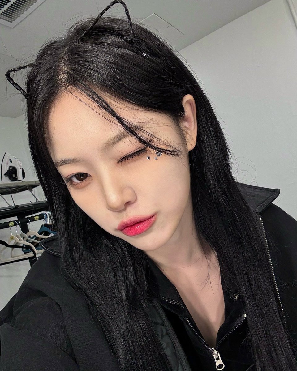 HJMAOo's tweet photo. 니들은 이고양이 참을수있냐ㅋㅋ https://t.co/HN2r1W78Sj