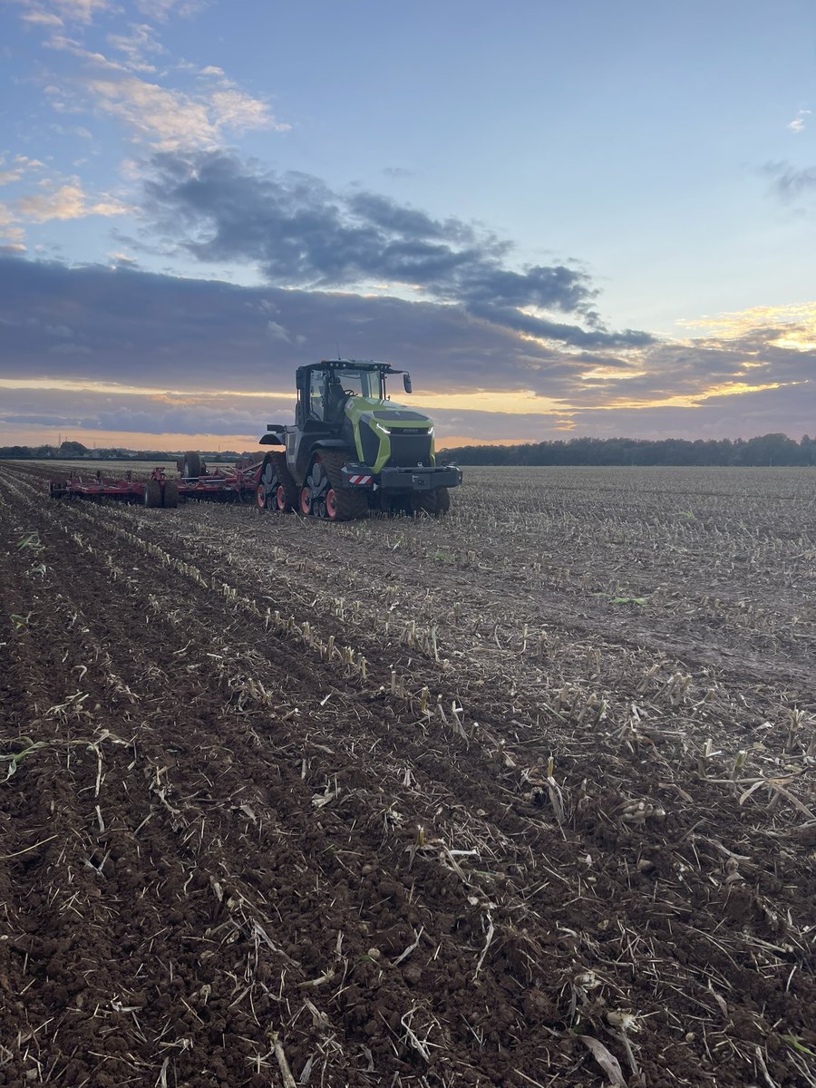 She’s some bus ! 😍<a href="/CLAAS_UK/">CLAASUK</a> <a href="/CLAAS_Eastern/">CLAAS Eastern</a>