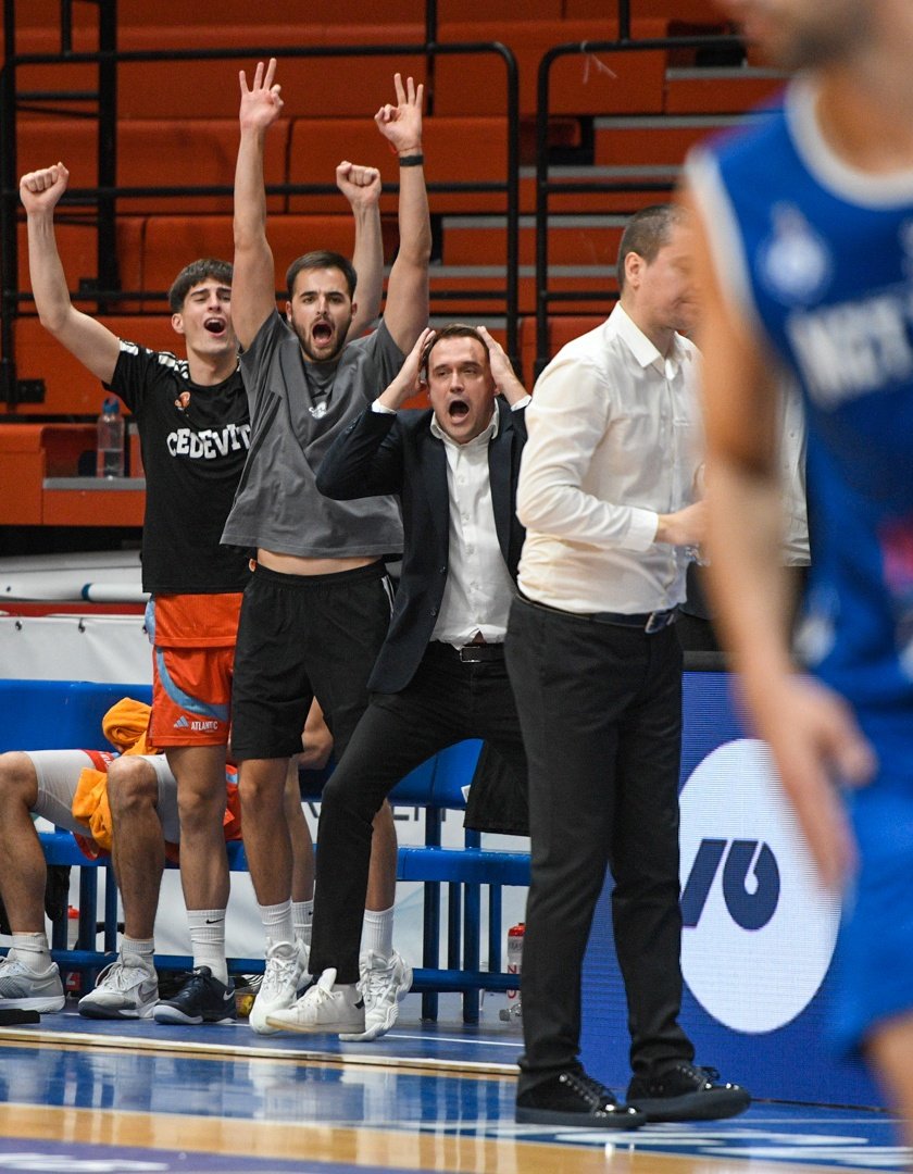 Jesi preživio <a href="/vedranmo/">Vedran Modrić</a>? 🧡 

Cijeli izvještaj ✍🏻 bit.ly/kkced_jr11