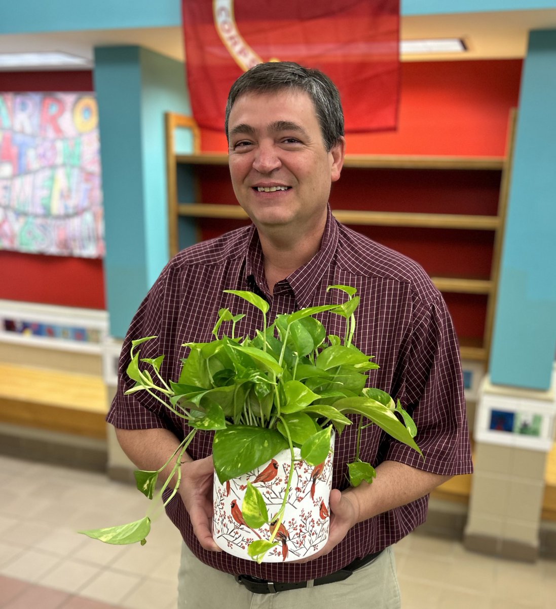 Congratulations to Mr. Carter Goerger for being selected by his peers as the CAES Teacher of the Year! 👍🏻 Mr. Goerger has been a steady presence and valuable contributor on the 2nd grade team for years and is truly deserving of the recognition of the Carrollton staff.