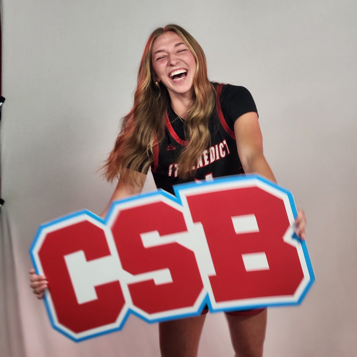 CSB_Athletics's tweet image. Deja Vu!!! Hey Bennies! Day 3 of Media Day at @CSB_Athletics was packed with positive energy. Here is @CSBBasketball rocking.  The event included posed hype shots, team and class photos, head shots and a press conference. It was #Bennies fun!

#BenniePride