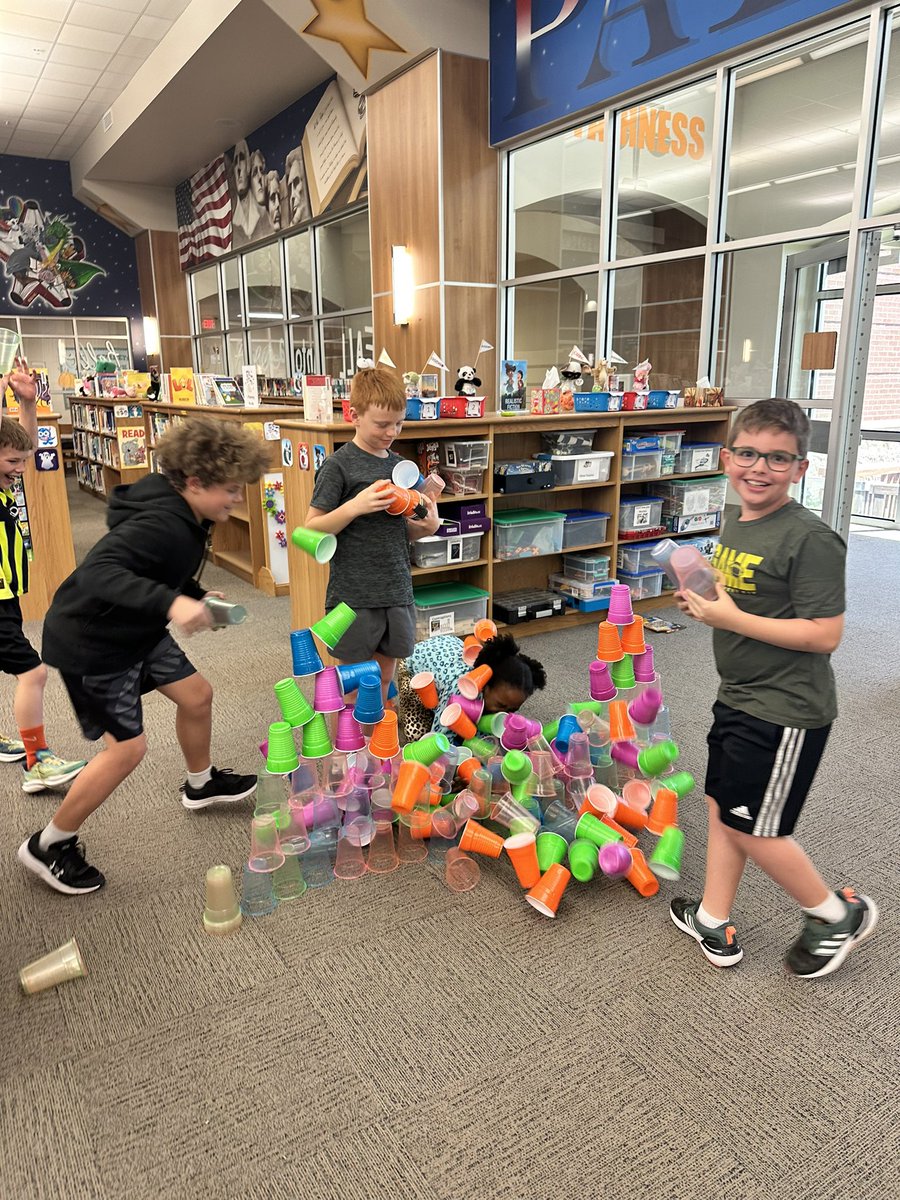 Trish Hornsby (Carroll-Falknor) (@taawesomesauce) on Twitter photo 4th grade enjoyed Maker Space time after our library lesson today! <a href="/ParrPatriots/">Parr Elementary</a> <a href="/ParrLibrary/">Parr Elementary Library</a> 🦅 4th grade enjoyed Maker Space time after our library lesson today! <a href="/ParrPatriots/">Parr Elementary</a> <a href="/ParrLibrary/">Parr Elementary Library</a> 🦅