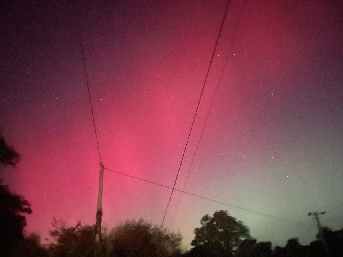 ReeksMc's tweet photo. @CarlowWeather 

Ballygurteen, Co.Cork spectacular tonight…. https://t.co/VKRHRLiaF8