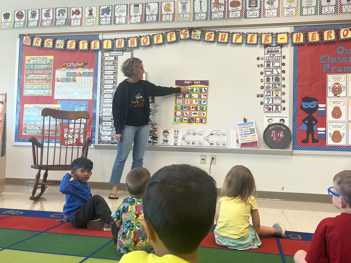 EarlyLearningDr's tweet image. 🌟📖 Discovering the magic of the alphabet in Mrs. Steinhoff’s room! 🎉 Each letter is a building block to our literacy adventure! 🏰✏️ What’s your favorite letter? 💬✨ #ClassroomFun #AlphabetJourney #WeAreECC #ECC #Otters #SchoolFamily #School #Family