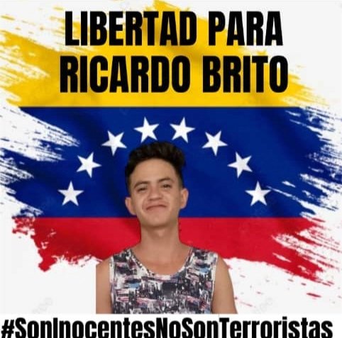 HernandezOPedro's tweet photo. Ricardo Brito (18), joven con dificultad para oir y hablar, esta enfermo, su abuela lo pudo ver luego de más de mas 2 meses de detención, lo vió solo 10 minutos con un vidrio de separación, lo escucho por teléfono, fue detenido en San Felipe y se encuentra recluido en Tocoron. https://t.co/orl0pwH31X