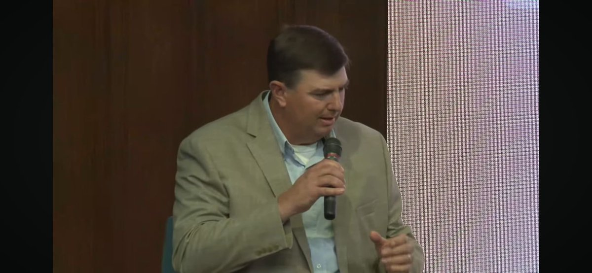 💬Enrique Carlos Oyharzábal, presidente de la AAD, participó del panel: “Oportunidades para oleaginosas invernales” en el 13° Encuentro Nacional de la Mesa Tecnológica de Oleaginosos 2024. 

📸Compartimos fotos del evento. 

<a href="/EnriquecarlosO/">Enrique Carlos Oyharzábal</a> 
<a href="/MGAPUruguay/">MGAP</a>