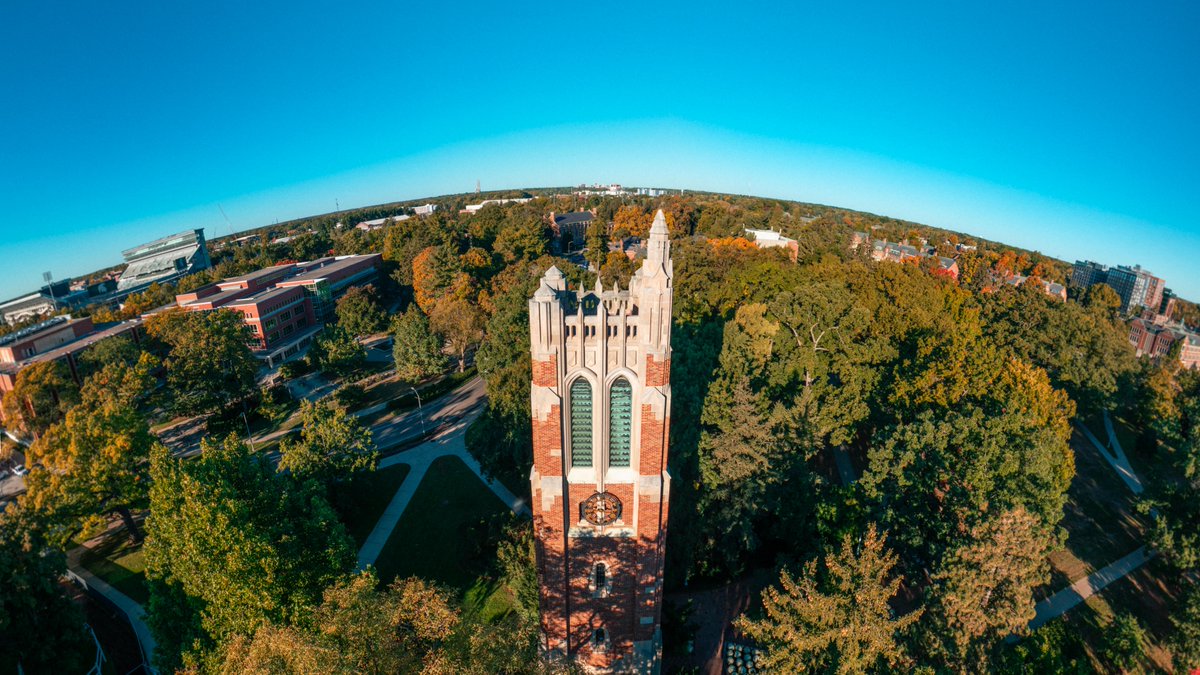 michiganstateu's tweet photo. Colors are starting to turn in East Lansing. 🍂 https://t.co/O6Dxaj6GpU
