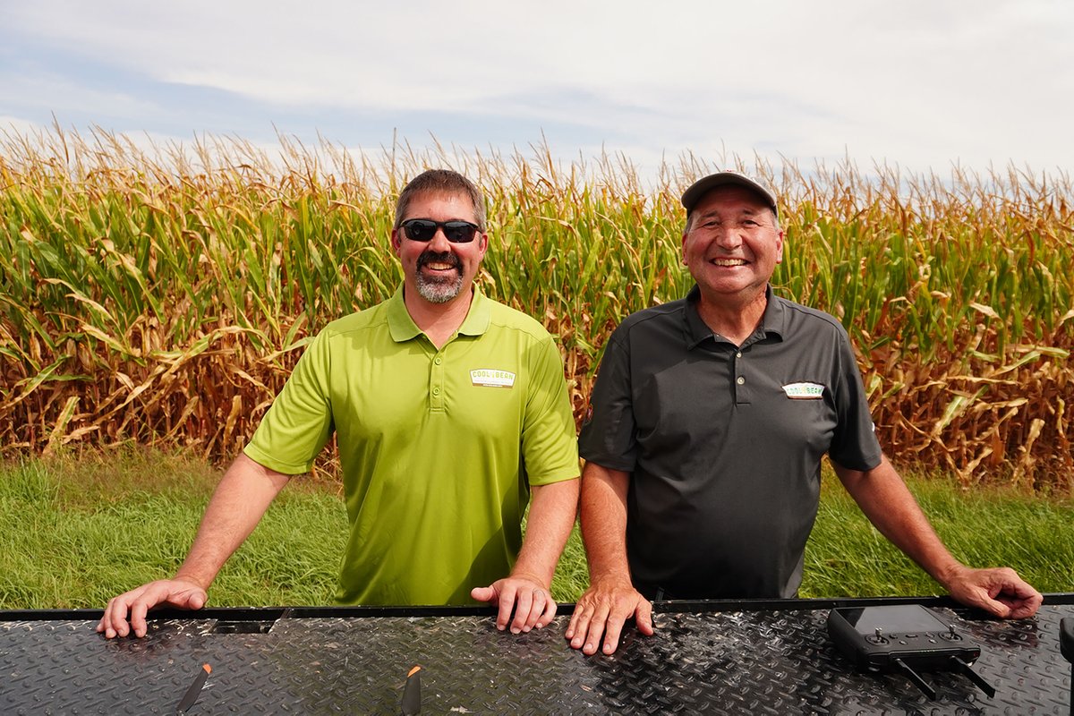 Science for Success (@soybeanscience1) on Twitter photo With 25 specialists nationwide, the #ScienceforSuccess team is providing best management practices for over 90% of US soybean acres - combining research and experience to tackle the biggest challenges.
Learn more about what we do: go.ncsu.edu/s4swebsite #soybeans <a href="/badgerbean/">Shawn Conley</a> With 25 specialists nationwide, the #ScienceforSuccess team is providing best management practices for over 90% of US soybean acres - combining research and experience to tackle the biggest challenges.
Learn more about what we do: go.ncsu.edu/s4swebsite #soybeans <a href="/badgerbean/">Shawn Conley</a>