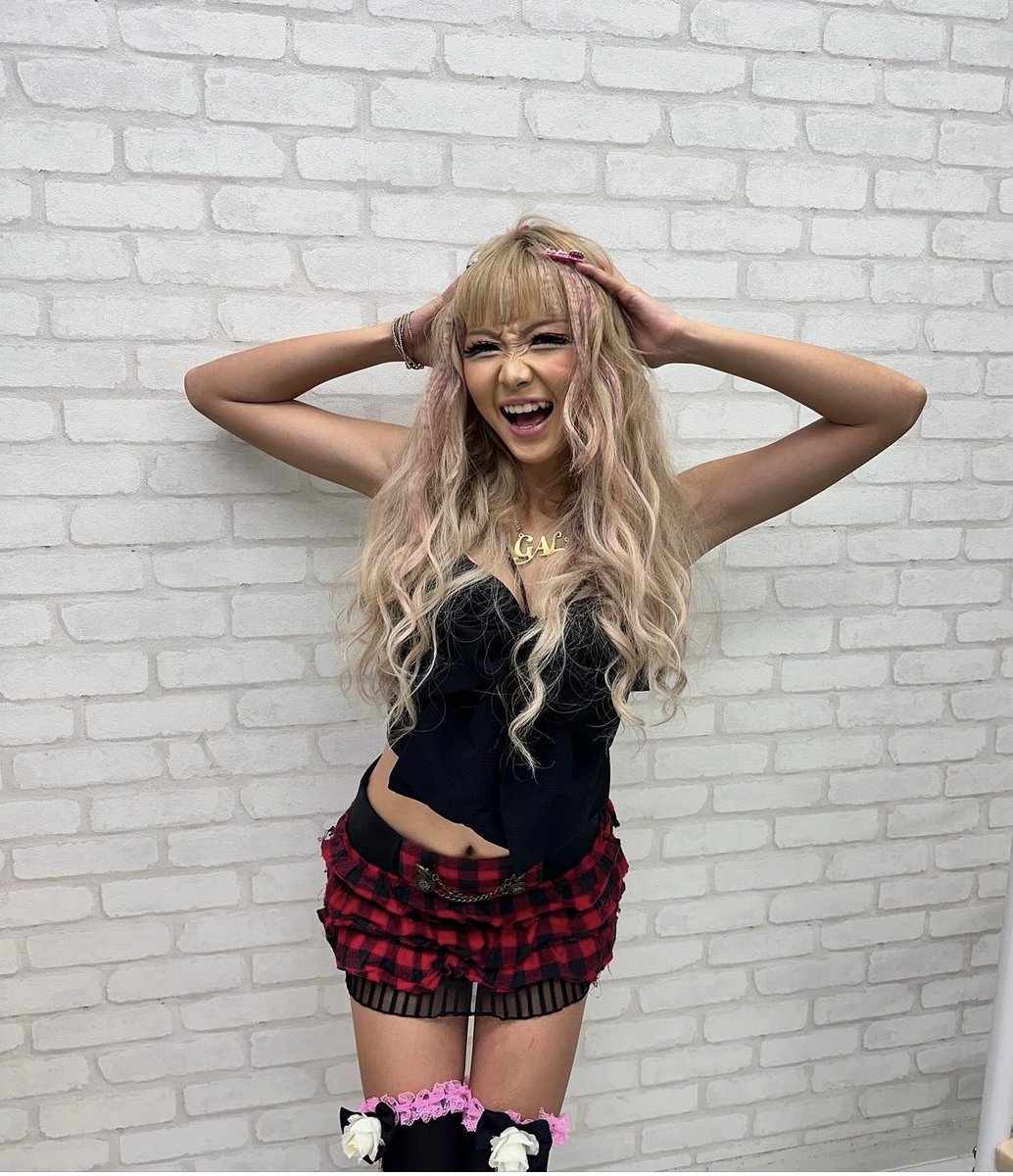 helloangelgirl's tweet image. Pretty Gal Socks &amp;amp; Gal* Gold Baguette Chain Necklace

Only available at helloangelgirl.com 

#helloangelgirl #angelcore #gyarufashion #gyaru #gyarustyle #gal #jfashion #kawaiifashion #harajukustyle #alternativefashion #altstyle #aesthetic #ootd #styleinspo #outfitideas
