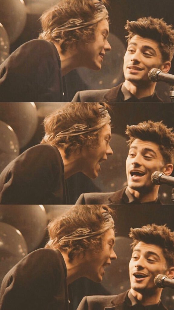 justgirlzhie's tweet photo. God only knows what I'd be without you... 🎶

#ZaynMalik #HarryStyles #zarry #zarrymoment #1d #onedirection #girlzhie https://t.co/DoxWB03Gch