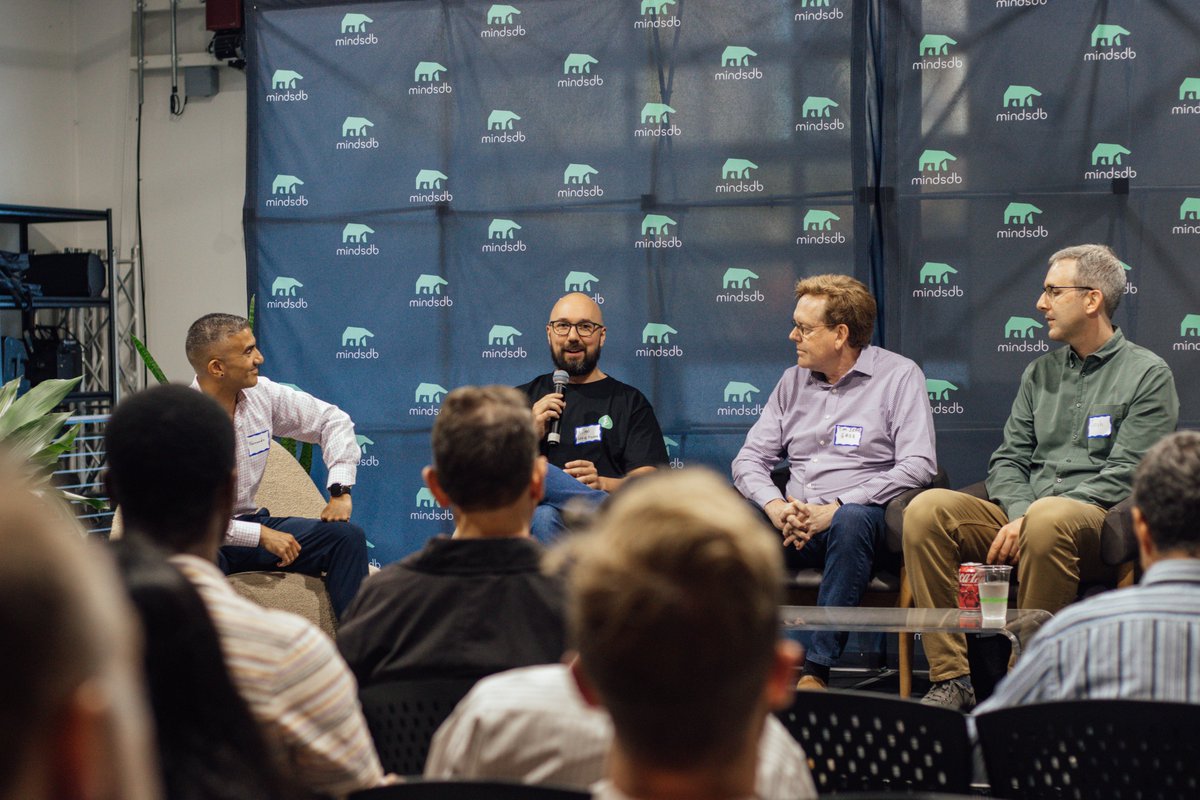 1/3 🎉 What an evening to remember!  
Our AI &amp; Data: Shaping the Enterprise event during #SFTechWeek <a href="/Techweek_/">Tech Week</a> was a resounding success, with around 100 people showing up.