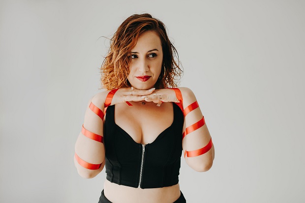 Txenia visita el programa "ActualiCAT" <a href="/OnaCatRadio/">OnaCat.Ràdio</a> El seu nou disc es titula "Paradigma" <a href="/CreaMusicBCN/">Crea Music</a> Divendres, dia 11, a les 9h, 13h i 19h