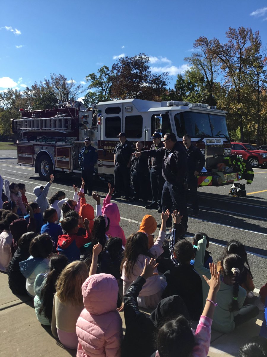 Mrs. Stover tweet media