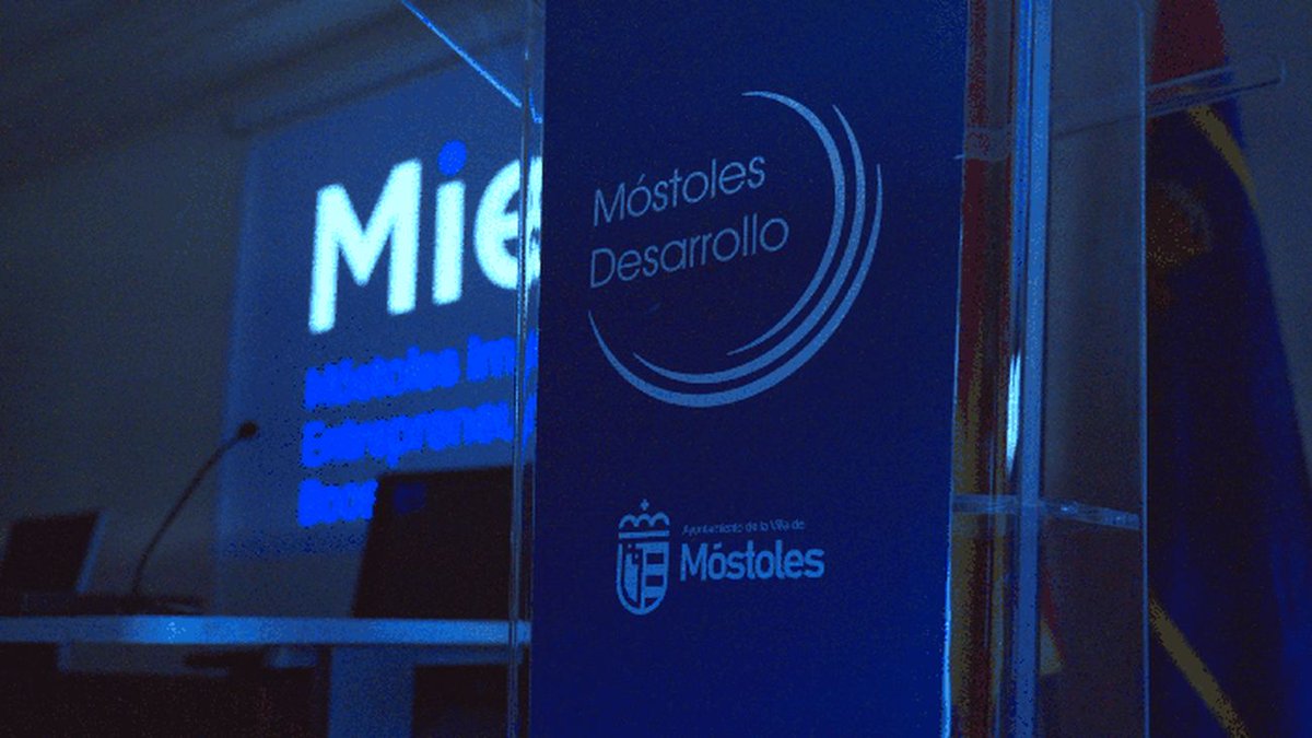 MadridTrabajaOM's tweet photo. ❗#Mieb busca startups para participar en la primera aceleradora de la Zona Sur de Madrid ¿Te interesa?
En @MadridTrabajaOM han hablado con ellos.
🔊Escúchalo aquí:👉https://t.co/WA1C1h1onR https://t.co/KN9RE8b3tT