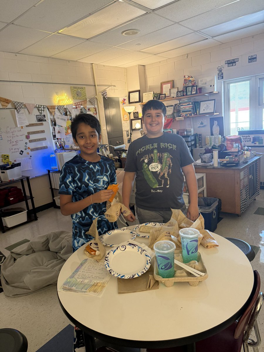 When two of the best kiddos at Antrim School earn enough tickets to get lunch from <a href="/UberEats/">Uber Eats</a>🌮🌮… all smiles for Taco Bell it is! Great job, boys! Keep being awesome! #WeRBeach #dontgiveuptheship
