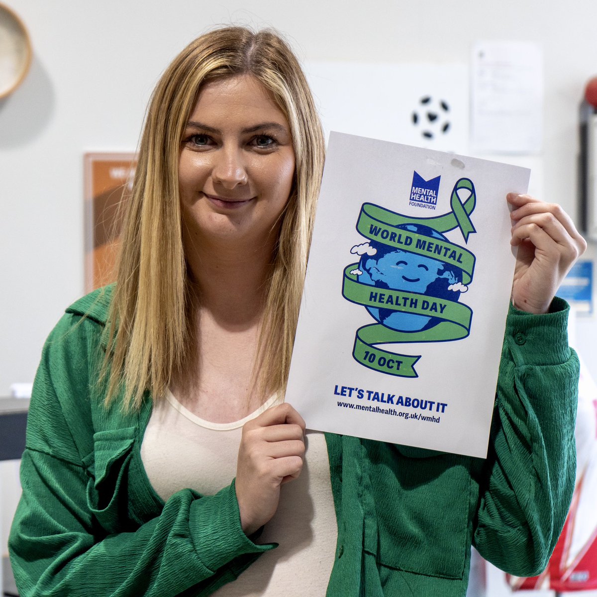 StevenageFC's tweet image. Today is #WorldMentalHealthDay. 

Players &amp;amp; staff from across #StevenageFC marked the occasion with a ‘Tea &amp;amp; Talk’ afternoon to pause and chat while wearing green to spread the message. 

It’s ok to not be ok. Talk about your mental health. ❤️