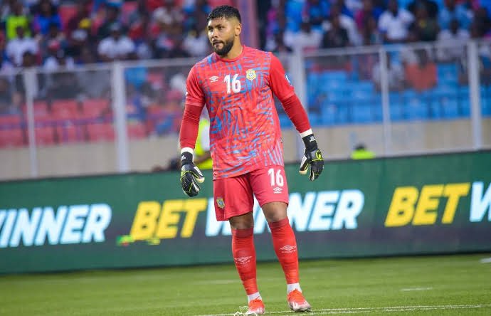 jose_mukeba6's tweet photo. Bertaud, quatrième clean sheet consécutif avec les léopards 🇨🇩🐆 https://t.co/XdIEFkMjEh