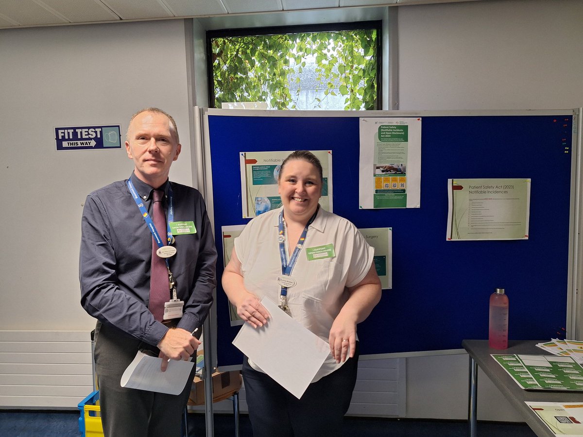 linfitz2010's tweet photo. @NationalQPS celebrating open disclosure week in Beaumont Hospital. @hmrryan @Beaumont_Dublin @connolly_sinead #PatientSafety @Yvonne13Ryan https://t.co/NBcVzfTtsY