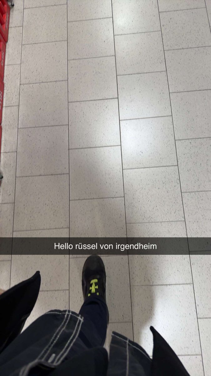 Rüssel von Irgendheim klingt auch nicht schlecht aber wie sehr kann man reinscheissen 😂😭