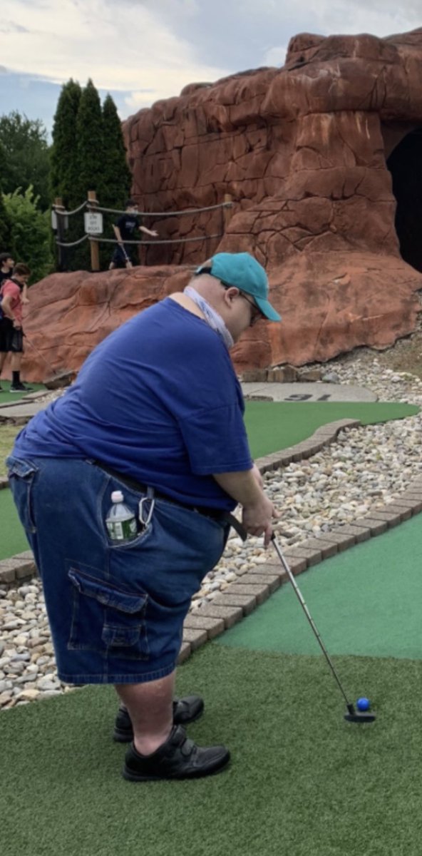 MattPiperJenks's tweet photo. Mr. @davidgoggins , I don't know if you're familiar with @NjTank99 aka Frank the Tank from Barstool, but I think you'd be proud of him. 

Frank weighed over 500 pounds at his peak and is now down to 324. A1C down from 10% to 6.8%. 

He’s done it by committing to a walking routine. Minimum 10K steps, regularly passes 20K. From 0 exercise to 378 (and counting) consecutive days walking. 0 days off.

What is most rewarding is seeing the countless fans Frank has inspired to start improving their lives.

It would be an honor to meet you and go for a #FrankWalks.