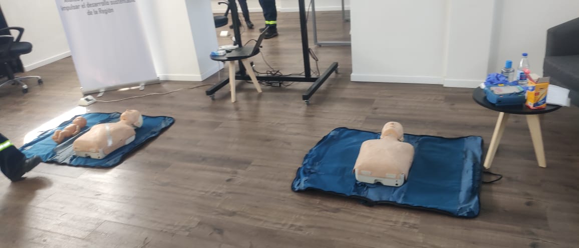 programapreic1's tweet image. Bomberos Voluntarios de Ensenada brindaron una capacitación a los socios del PREIC y la comunidad en general sobre Reanimación Cardiopulmonar, una habilidad fundamental para salvar vidas.
En noviembre repetiremos el entrenamiento en nuestra sede PREIC.