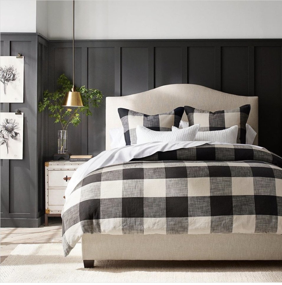 Get cozy with Mercer Grey from Fleetwood Paints 😍 This gorgeous deep grey will cocoon you in comfort for the perfect nights sleep 🛏️ #fleetwoodpaints #fleetwoodathome