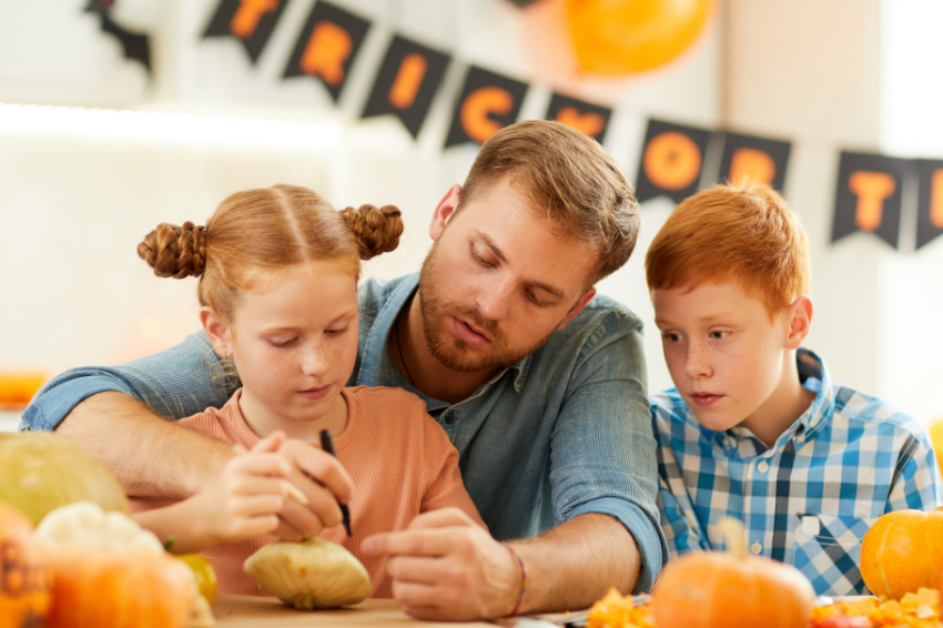 midgov's tweet image. Free family crafting event
Penicuik Town Hall
Wednesday 16 October, 1-2.30pm
Tea, coffee and juice provided

To book:
Phone or text 07500998508 with the number of adults and children attending
(no unaccompanied children) 
Or book online: ow.ly/7JSq50TIw0g
#octoberbreak