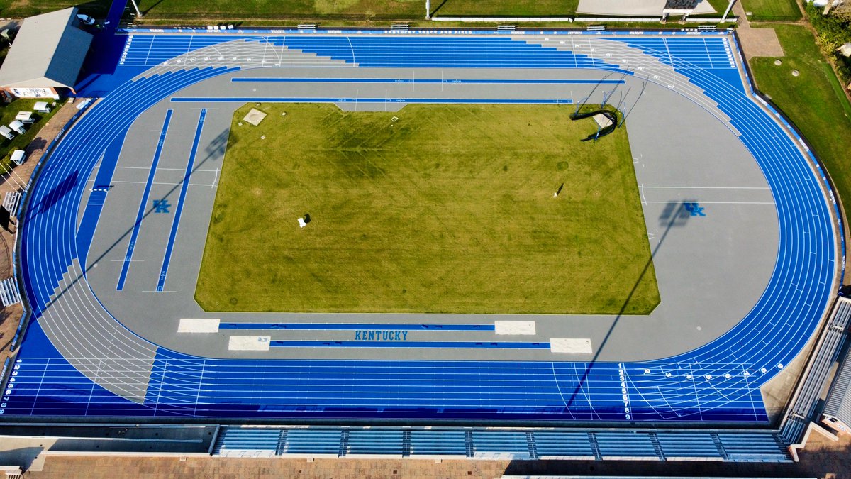 BeynonSports's tweet image. Go Big Blue!🔵😼The @universityofky Outdoor Track and Field Facility has never looked better. 🏟️We hope all the Wildcats and everyone from @KentuckyTrack enjoy the elite surfacing from @BeynonSports!🏃‍♀️💨 🏃‍♂️💨

#UKTF #UKXC #MakingFastLookGood #TrackAndField #Running #Athletics…
