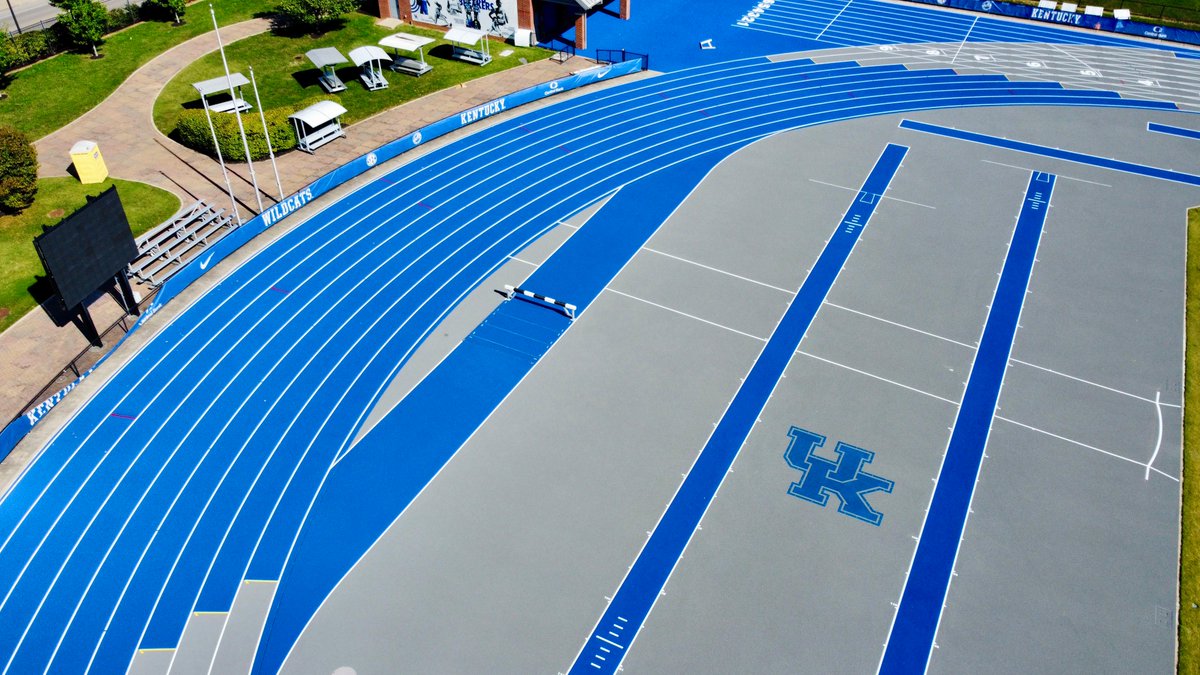 BeynonSports's tweet image. Go Big Blue!🔵😼The @universityofky Outdoor Track and Field Facility has never looked better. 🏟️We hope all the Wildcats and everyone from @KentuckyTrack enjoy the elite surfacing from @BeynonSports!🏃‍♀️💨 🏃‍♂️💨

#UKTF #UKXC #MakingFastLookGood #TrackAndField #Running #Athletics…