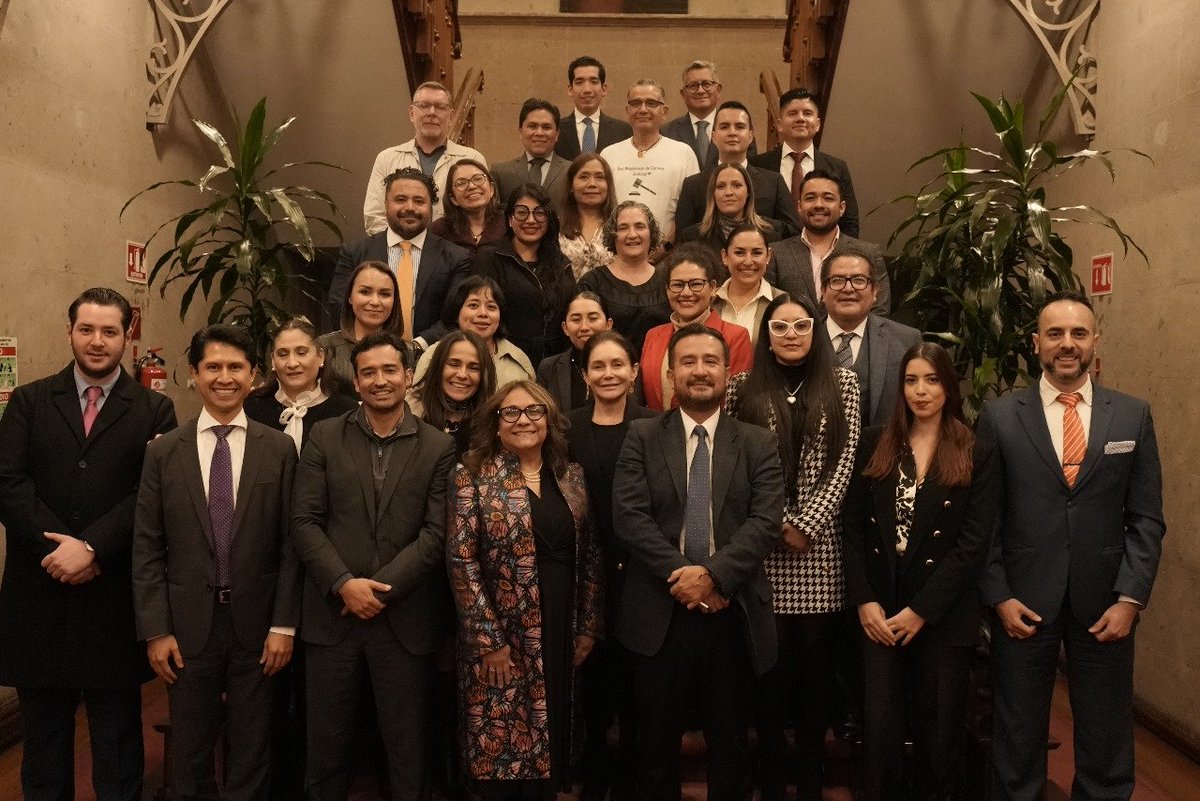 Ayer concluimos la etapa de revisión de las Guías Judiciales de Conducción de Audiencia en materia Laboral. Agradecemos al Magistrado Juan Manuel Vega Tapia del @CJF_Mx por su participación en el evento. #PoderJudicial