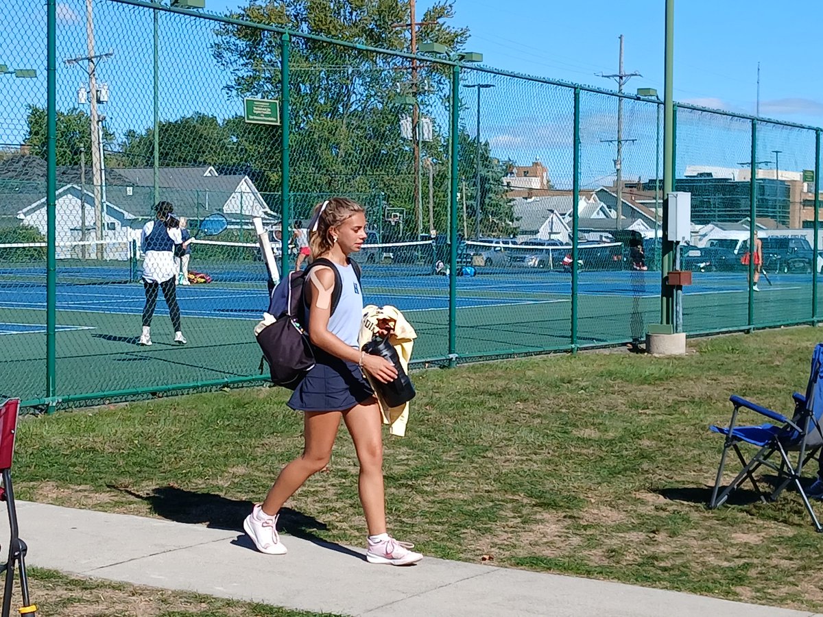 JoshuaMorgret's tweet photo. HS TENNIS: Ana Osborn is going to state! The Norwalk senior wins 6-1, 6-2. She will return Saturday for seeding, but will be headed to Wooster! @RegisterSports @NReflector @NHSTruckers https://t.co/YWZKzaSof9