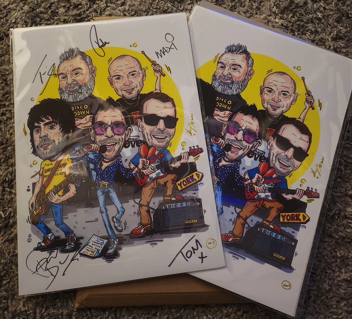 teestop's tweet image. Any @shedseven @Ricktw1tter Fan out there has to get over to Shed Seven Chatter on the old Facebook and get yourself on to these!! A very very very talented fan call Bill Fakes has drawn it, had it autographed and is sharing his talents with us fans!