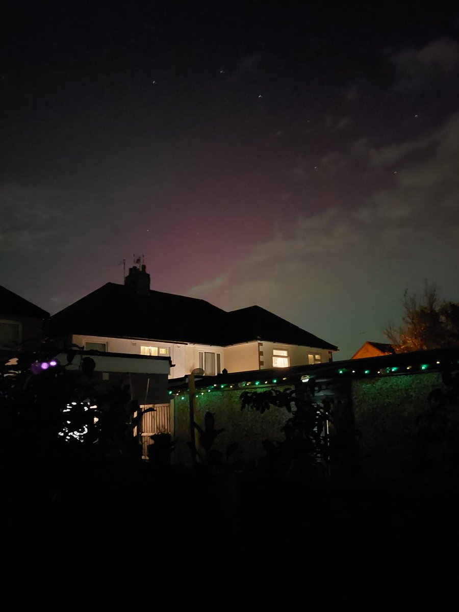 Visible in Nuneaton (through phone camera at least...)