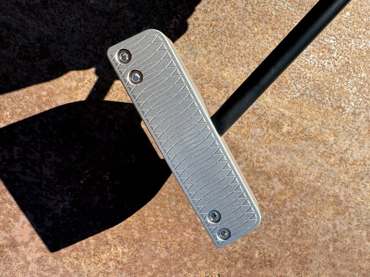 tim6918's tweet photo. Lefty Love! Where my lefties at? Center shafted combo here for the south paws.
#motorcitymachining #cncmachined #instamachinist #machiningfordollars #golfcollection #cncporn #cnc #putter #putterporn #putters #golf #cncmachining #customputters #golfswag #lakesputterco https://t.co/LvzeBRWgZO