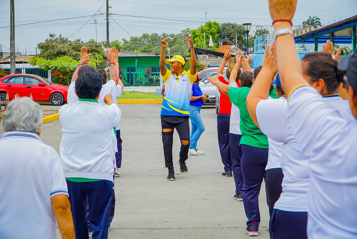 ✅ No hay edad para las bailoterapias de la #AlcaldíaCiudadanaDeMilagro 🙌🤩. Nuestros adultos mayores disfrutan de un estilo de vida activo y saludable, llenando sus días de alegría y movimiento en cada sesión. 💃🕺

#EsteMilagroLoHacemosTodos 🤝
#ElMilagroDelDeporte