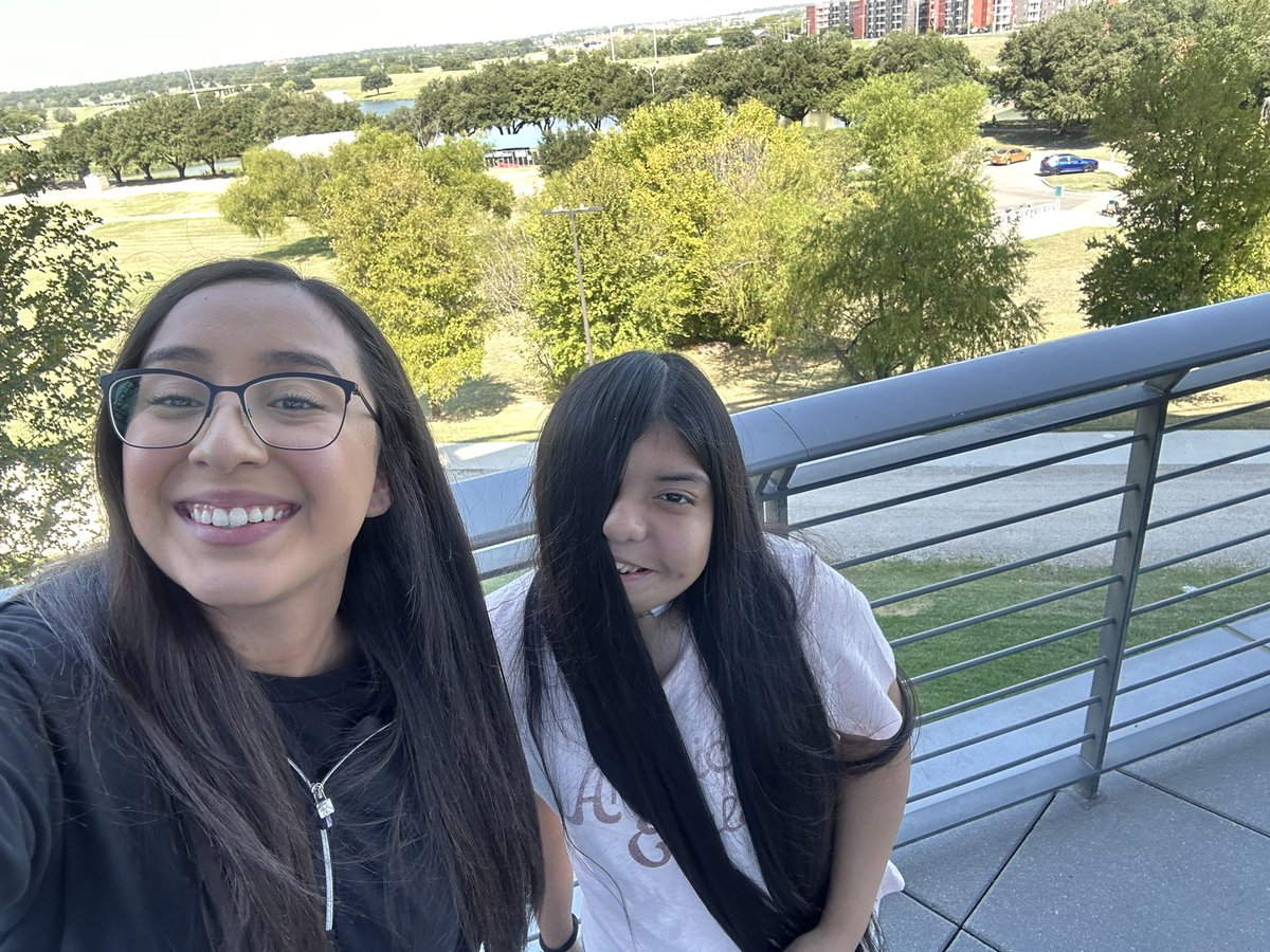 Thank you to Ms. B for letting me chaperone the ASL field trip to Deaf World! 🌎🤟🏽🤍 

Fun-filled, language filled day! 

<a href="/DvilleSpecialEd/">Duncanville ISD Special Education</a> 
<a href="/Duncanville_HS/">Duncanville High School</a>