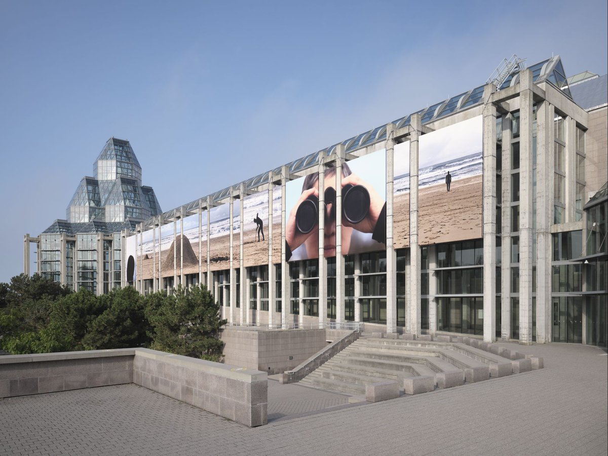 The third iteration of our Leading with Women series, Honouring A Long View by artist Jin-me Yoon will adorn our building until the Spring 2026.  bit.ly/4h4e9In 

🖼️ Jin-me Yoon, Honouring A Long View, 2024, National Gallery of Canada, Ottawa © Jin-me Yoon Photo: NGC