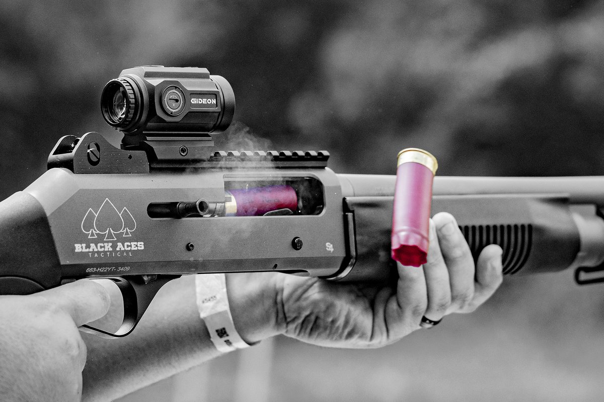 GideonOptics's tweet photo. I call shotgun! #shotgun #scattergun #12gauge #blackacestactical https://t.co/LlnEqoJAhj